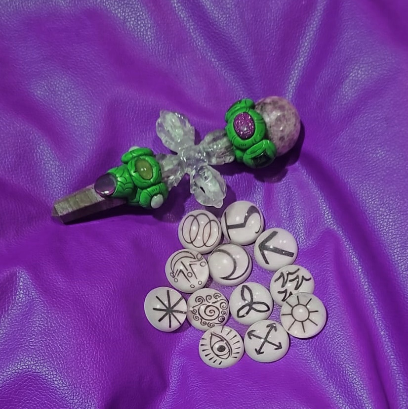 Wiccan Runes Reading